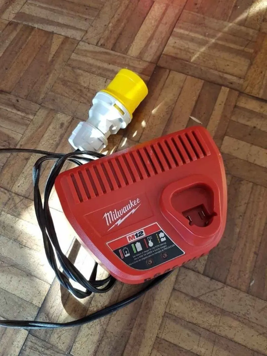 Milwaukee M12 - M18 Fast / Rapid Chargers - Image 2