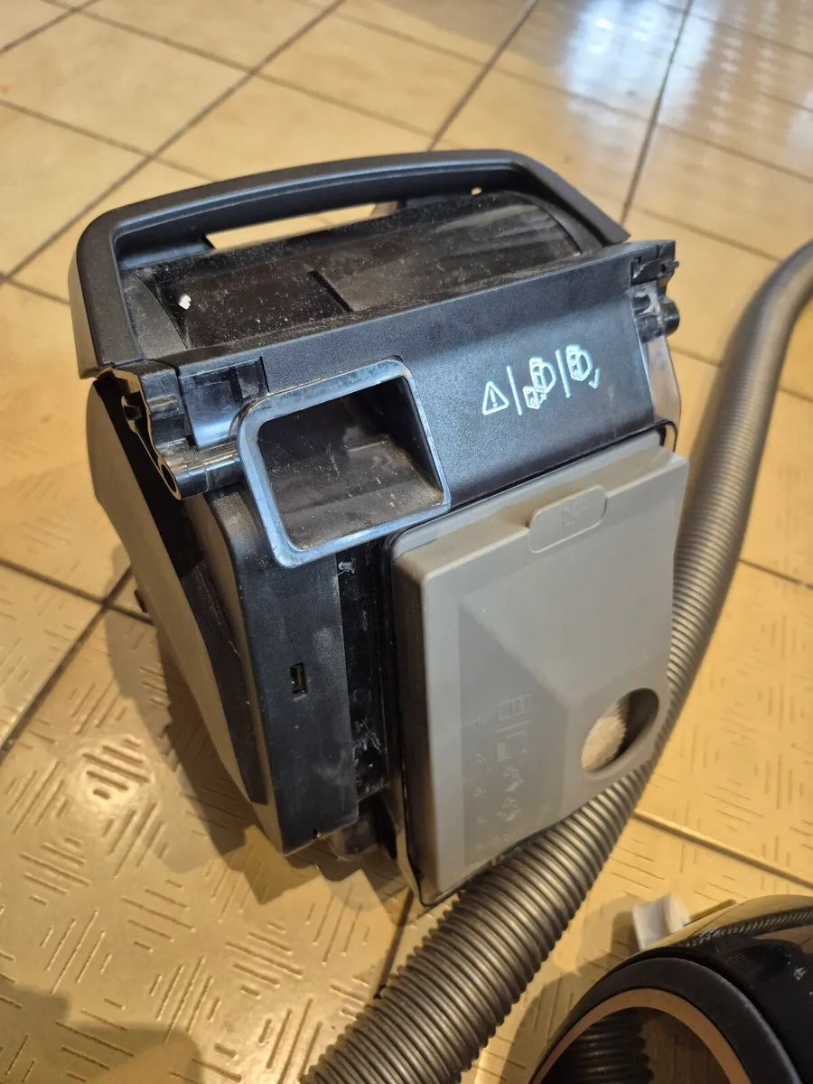 Miele hoover - Image 2