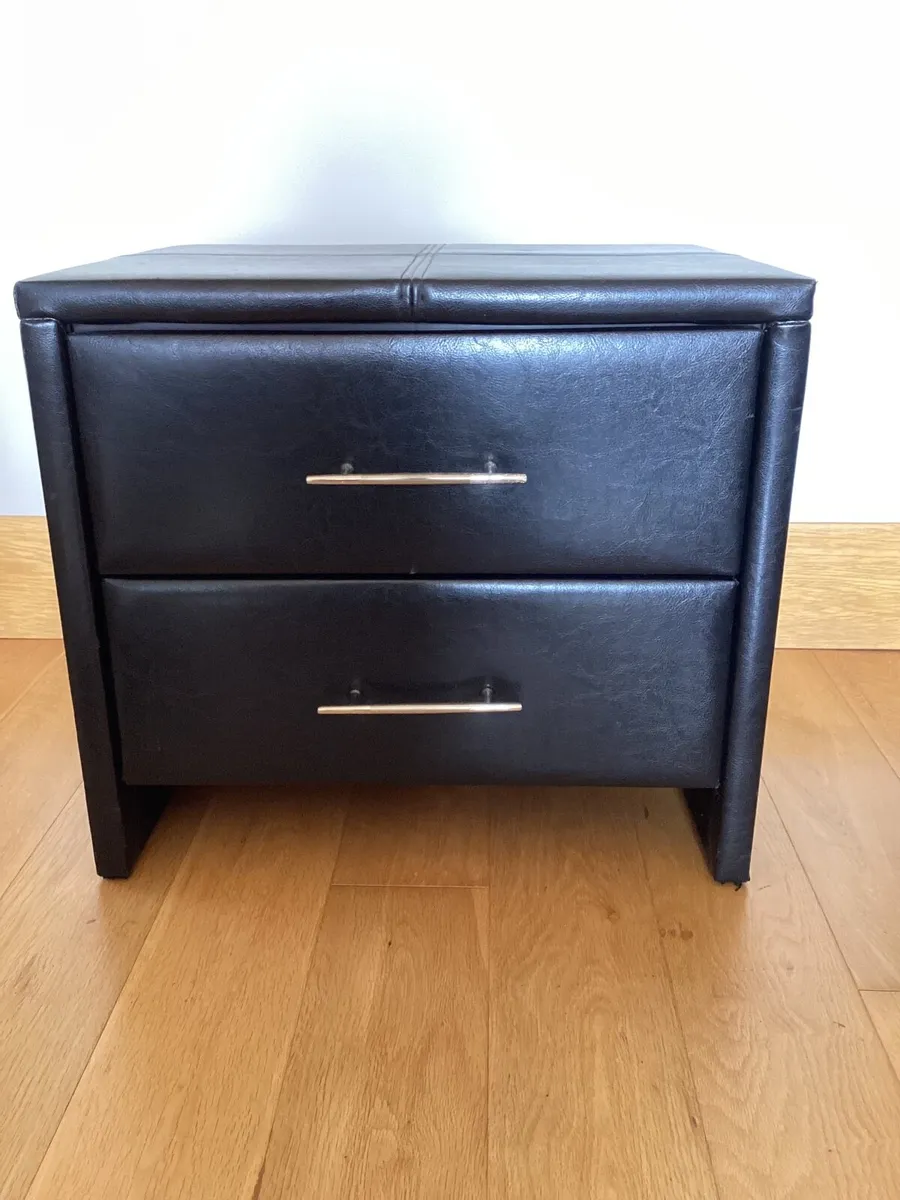 Bedroom locker / Night Stand - Image 1