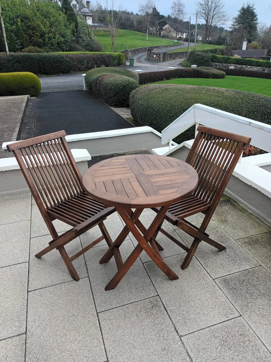 Garden table and chairs - Image 3