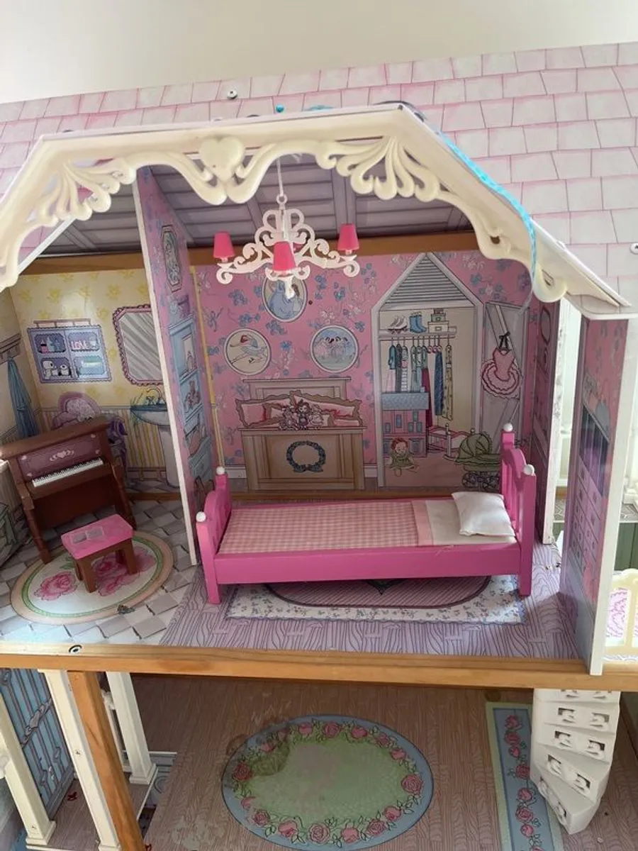 Dolls house - Image 4