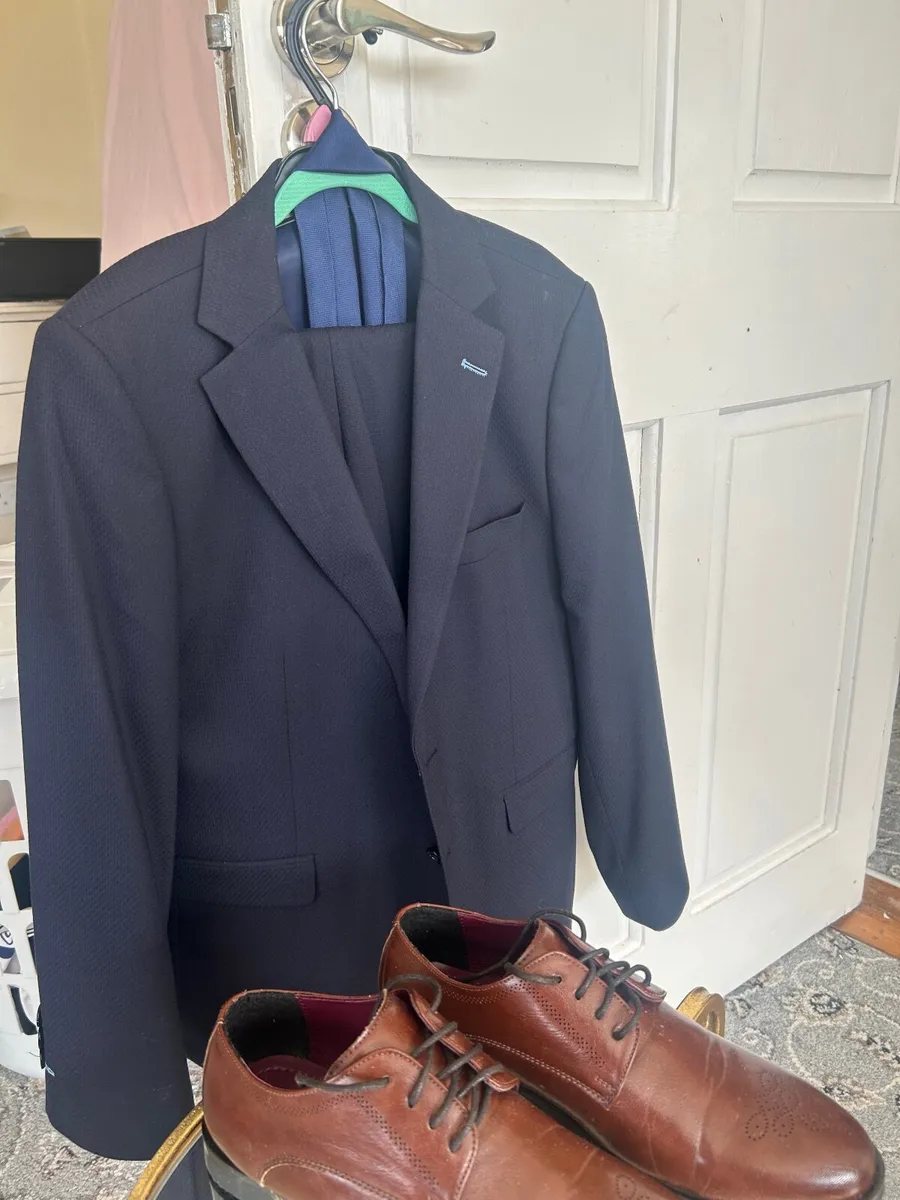 Boys communion suit - Image 1