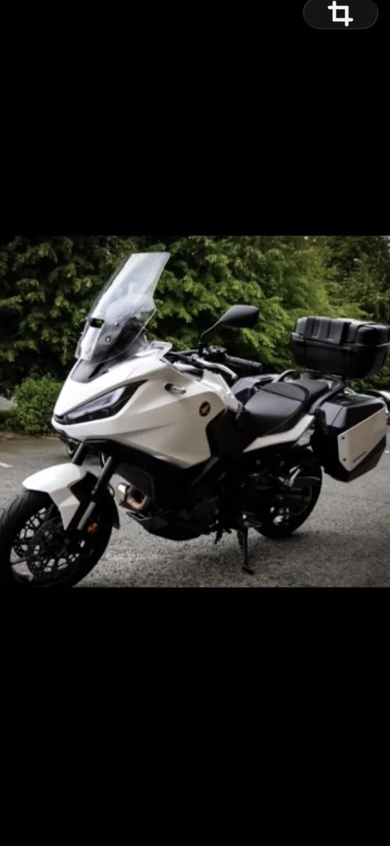 Honda NT 1100 - Image 1