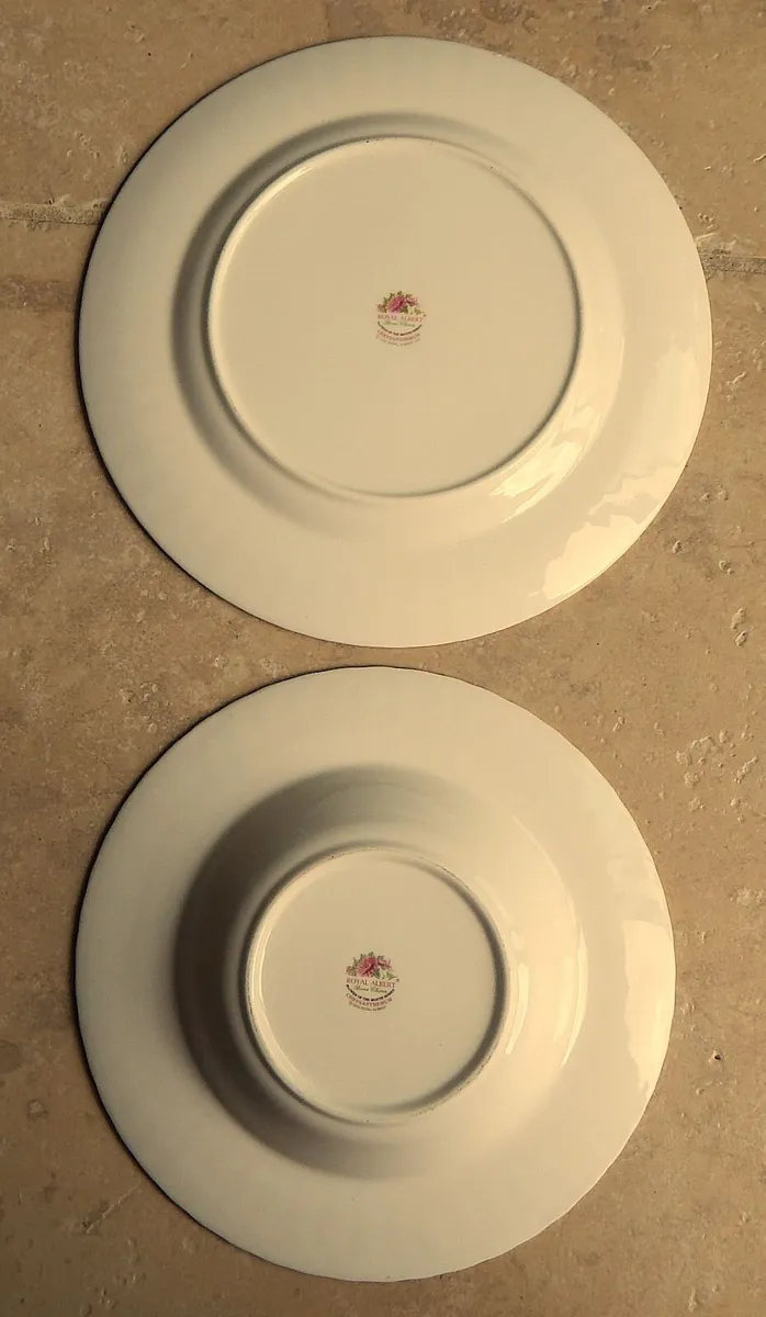 Vintage Royal Albert Chrysanthemum Plates & Bowls - Image 4