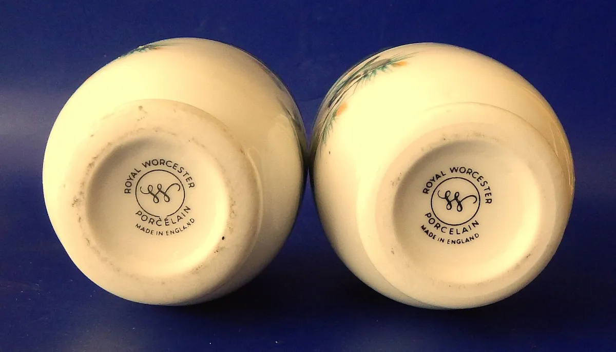 2 Vintage Royal Worcester Porcelain Egg Coddlers - Image 4
