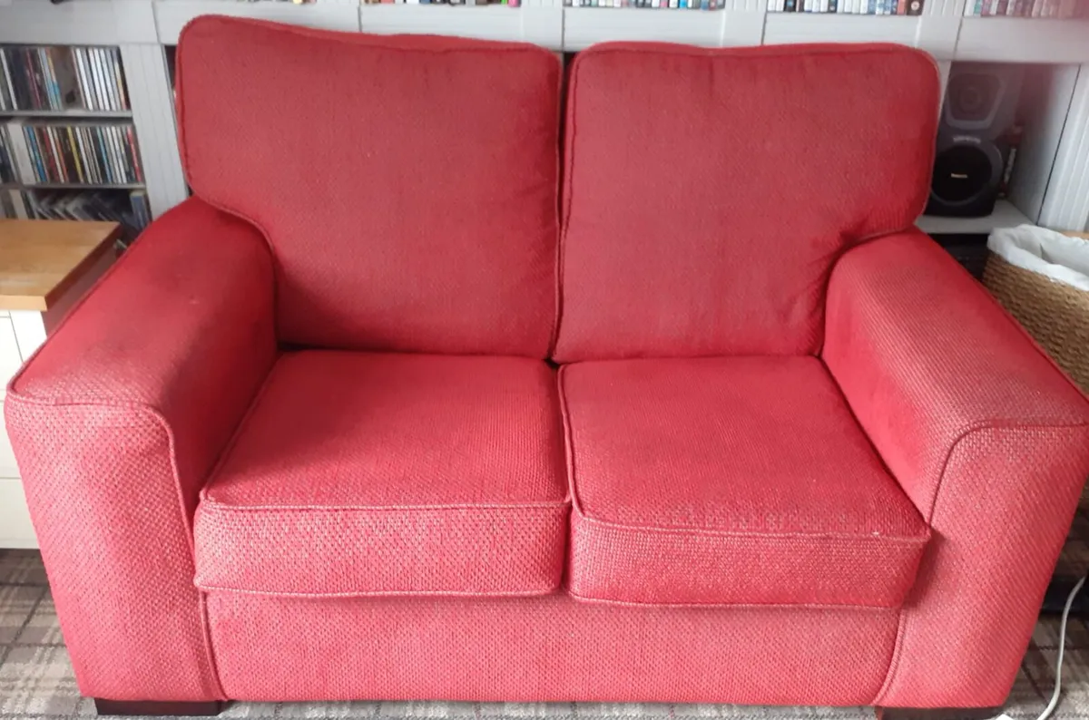 Two seater couch bed - Red - Image 1