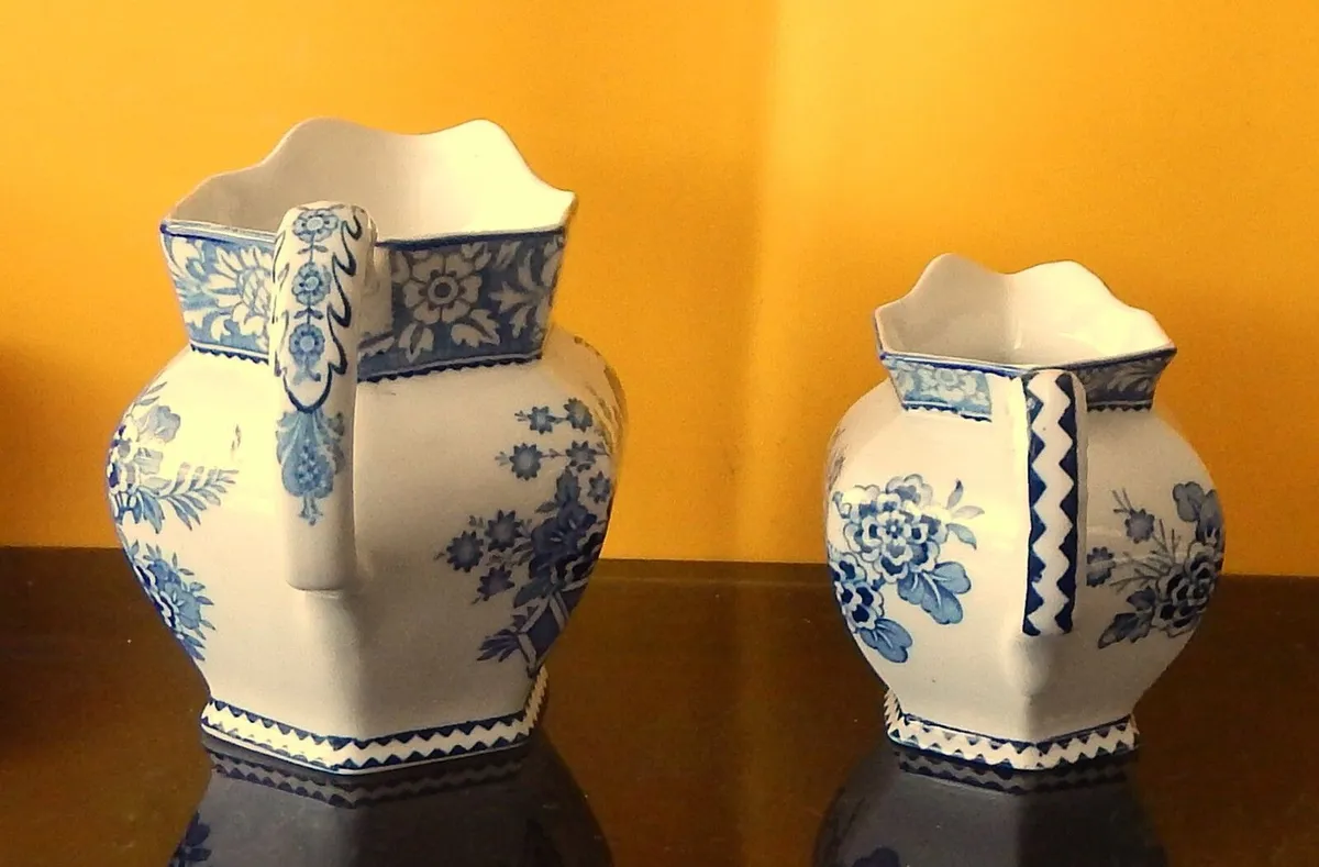 2 Wincanton Woods Ware Blue & White Jugs - Image 3