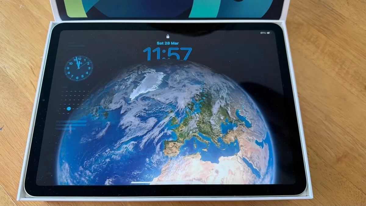 iPad Air (4th gen.) 256 GB - Image 1