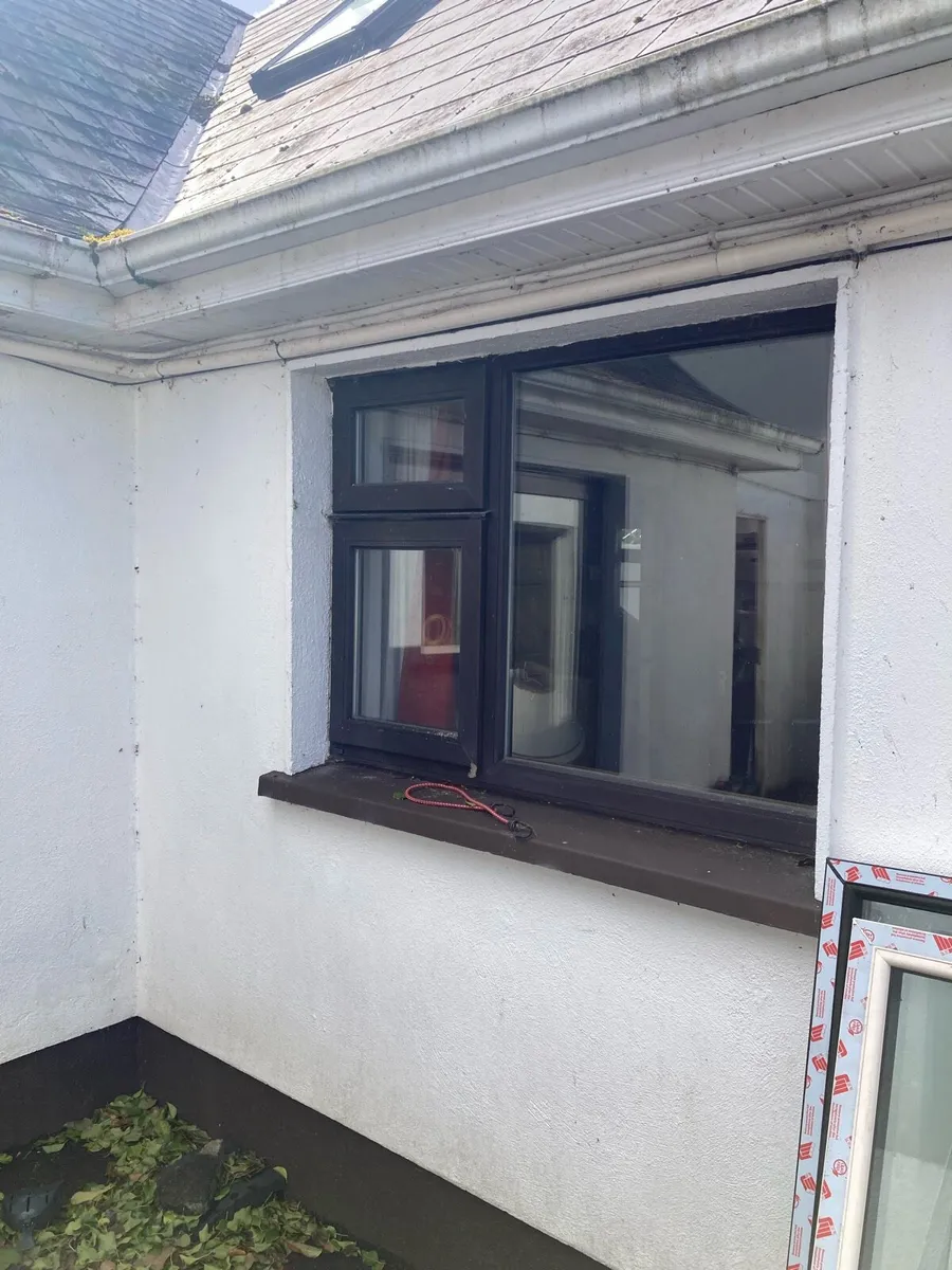 Windows and door - Image 3