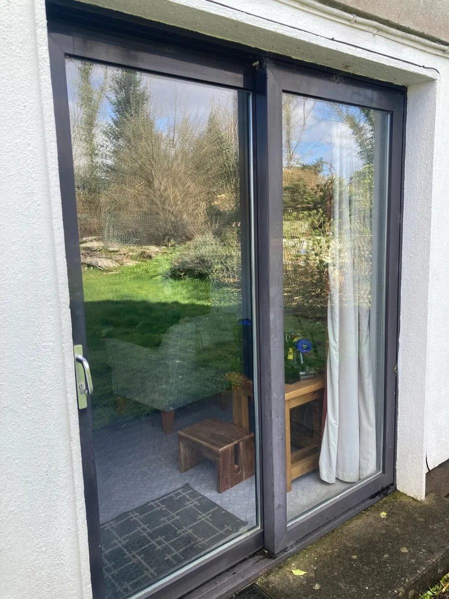 Windows and door - Image 1