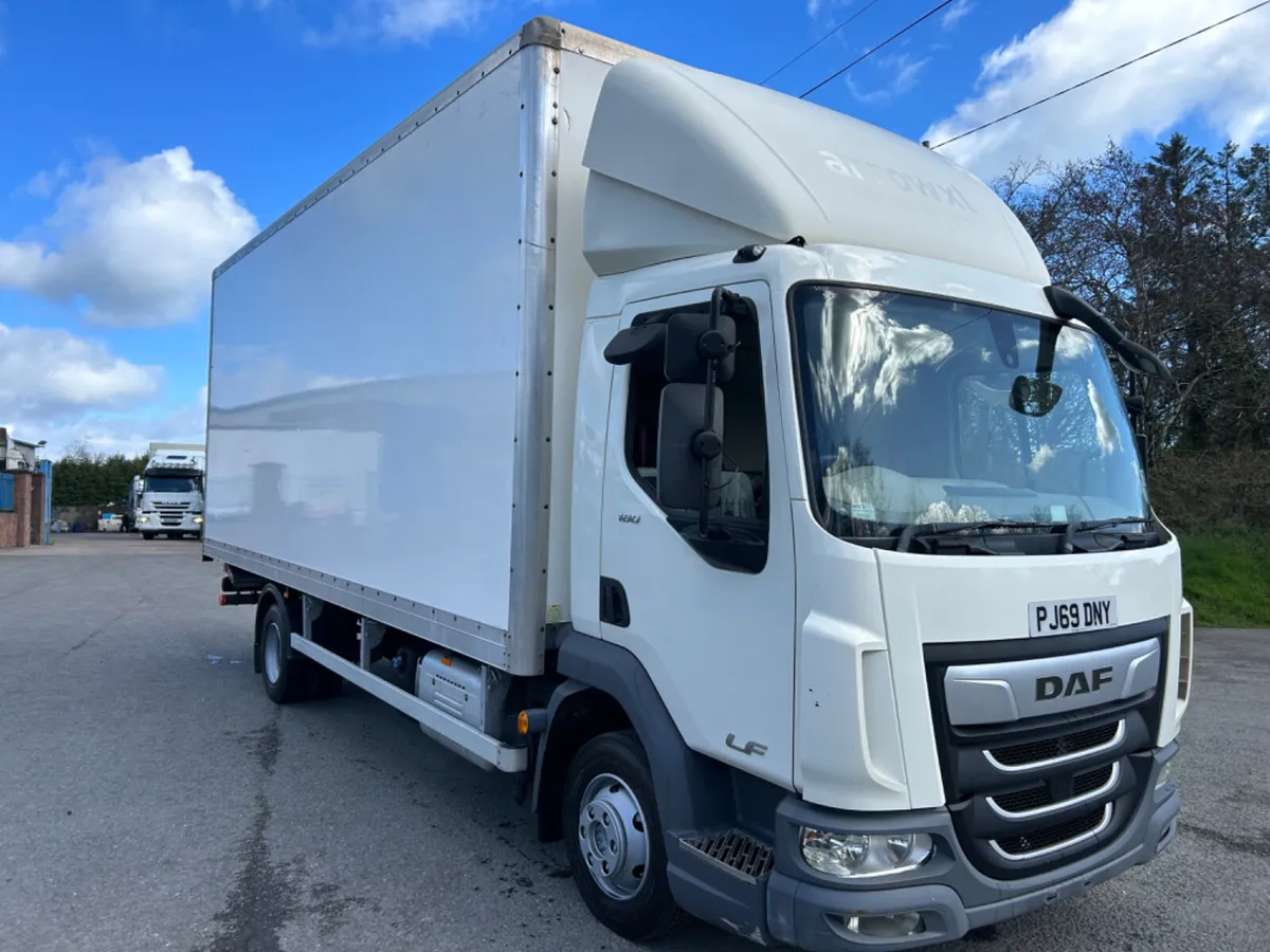 2019 Daf lf180 7.5 ton 20ft box with tail lift - Image 3