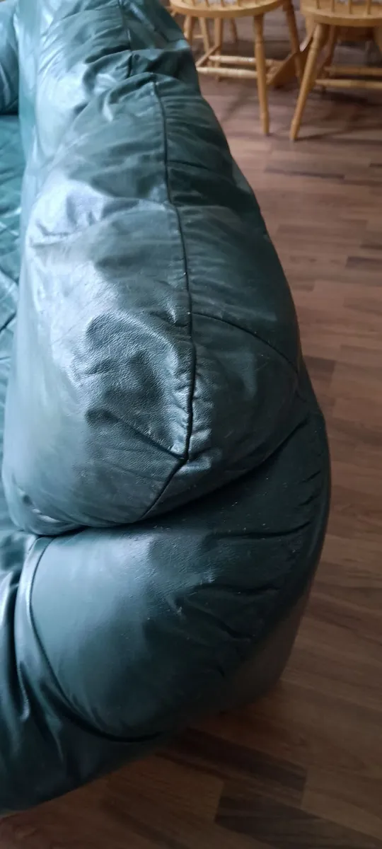 Couch - Image 3
