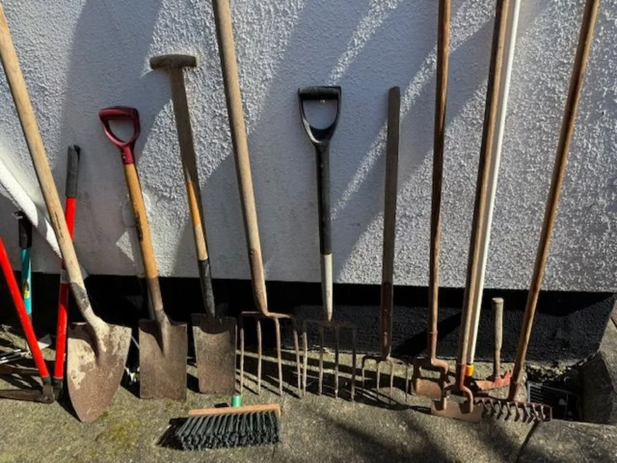 Garden tools - Image 1