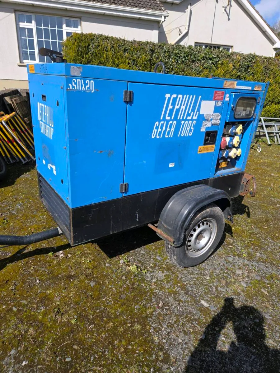 Tow behind generater - Image 1