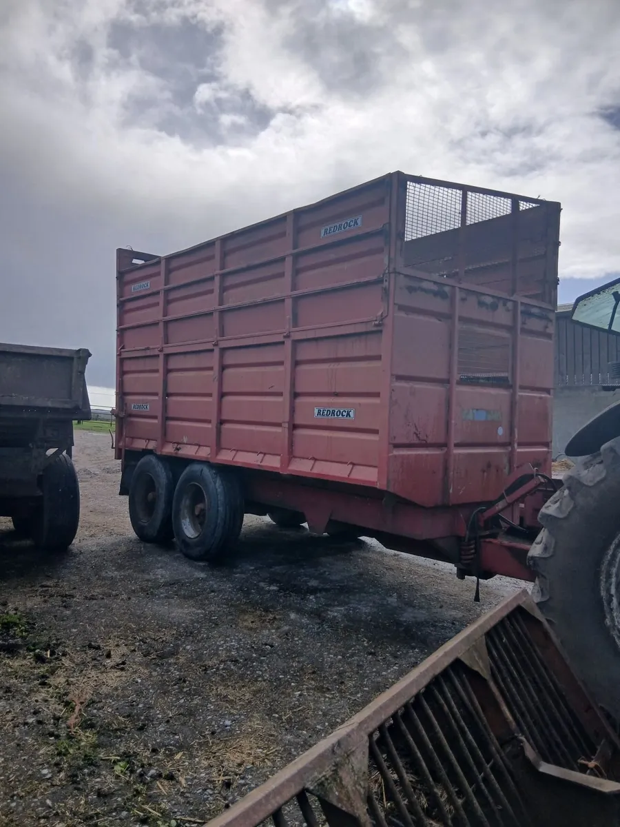Silage trailer