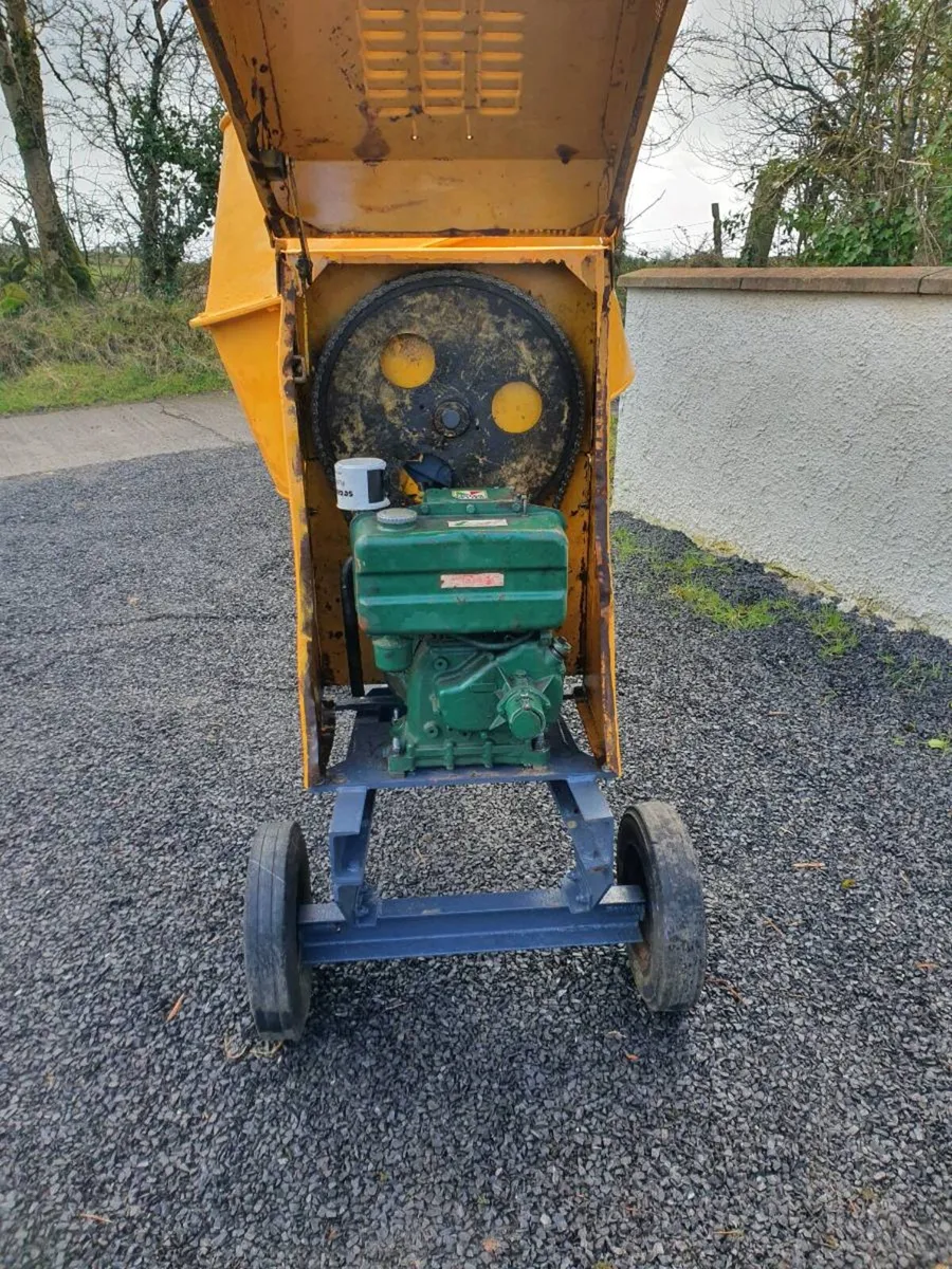 Cement mixer 10/7 - Image 2