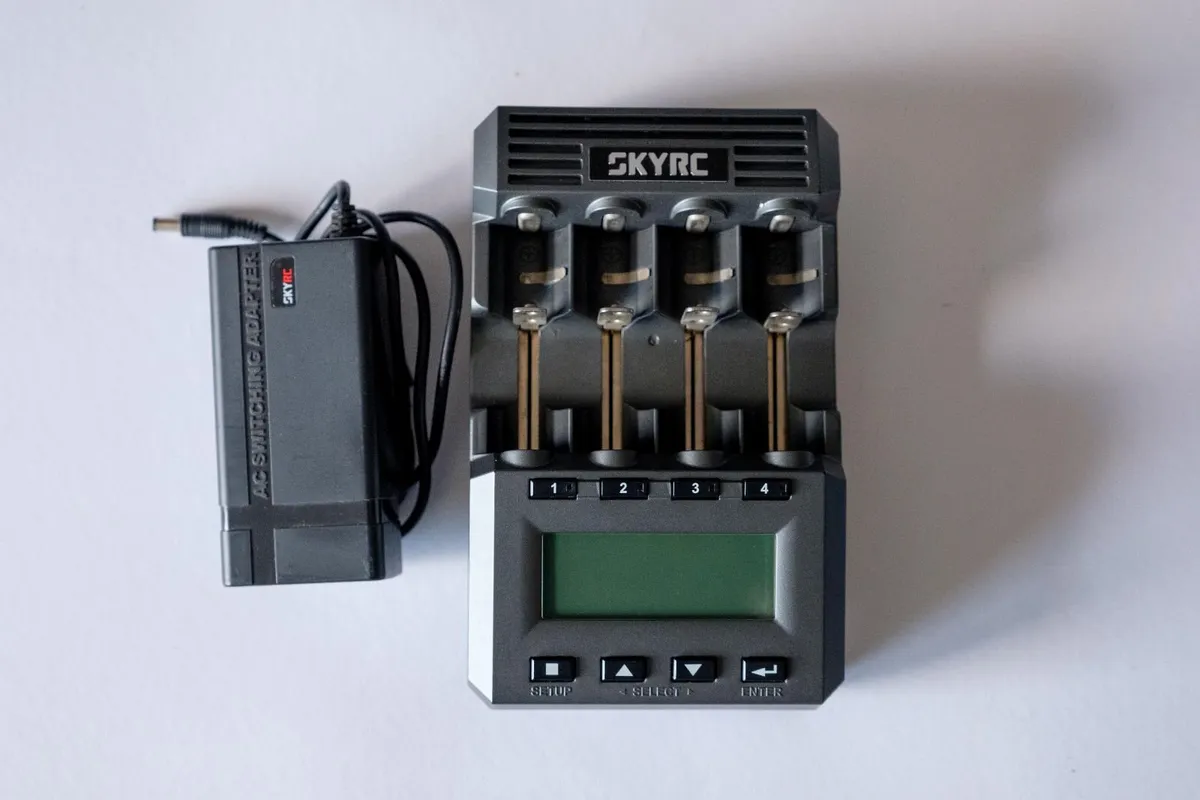 SkyRC MC3000 Universal Charger Analyser