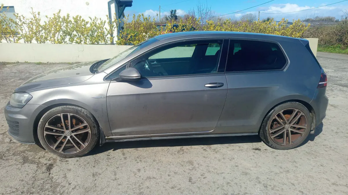 2015 VOLKSWAGEN GOLF MK7 2.0D FOR BREAKING - Image 3