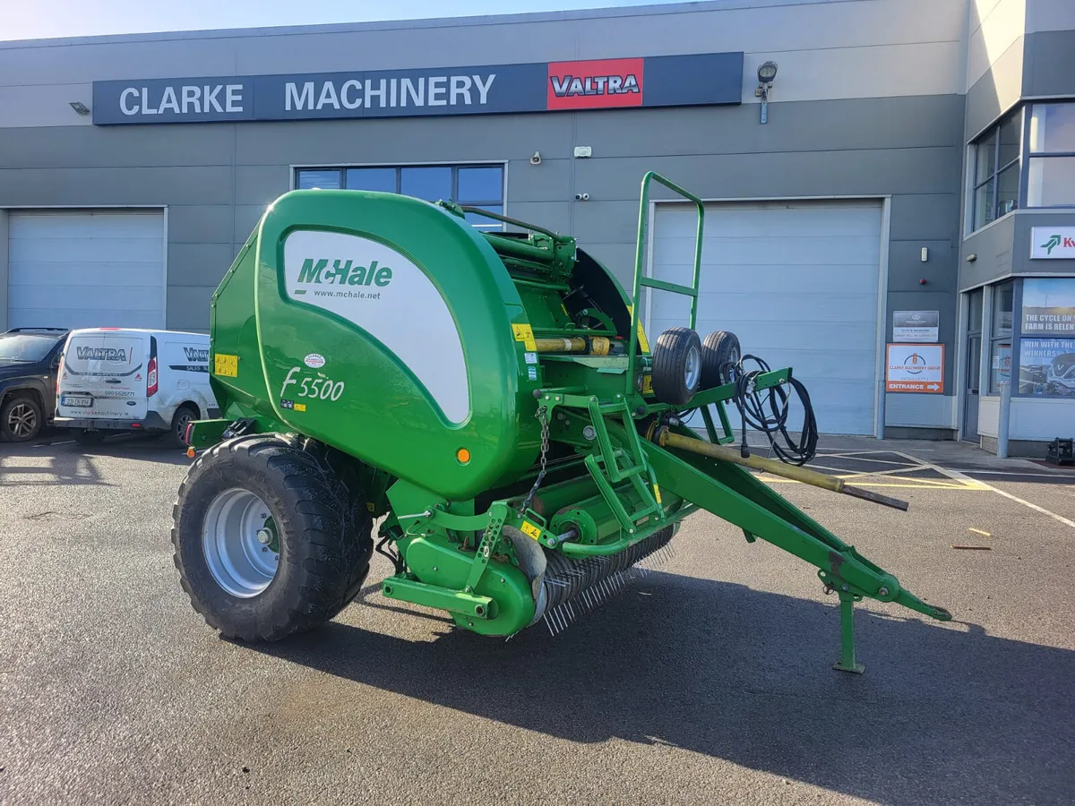 2016 McHale F5500 Only 23k Bales - Image 1