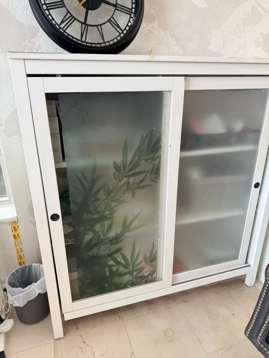 Cabinet - Image 2