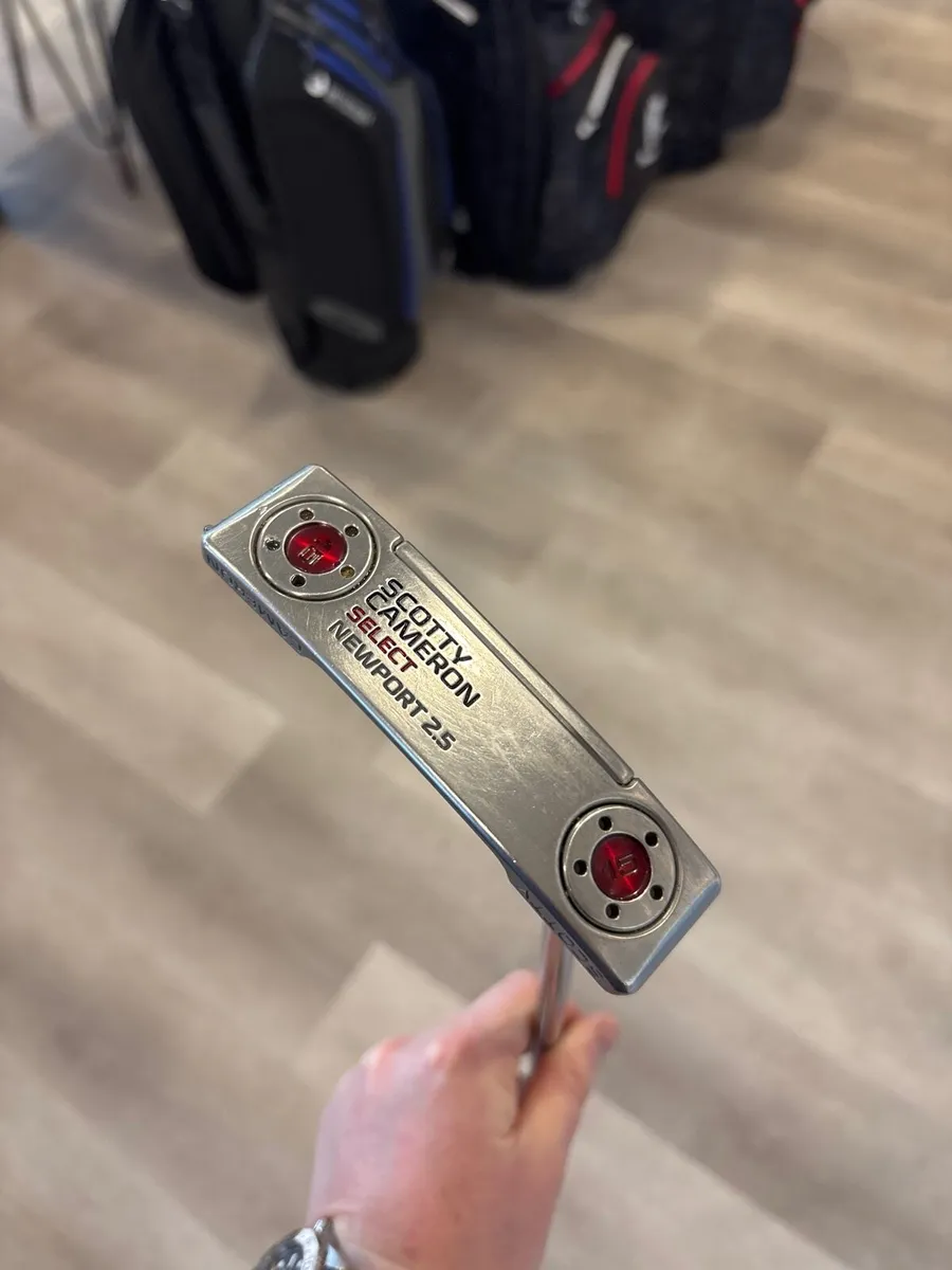 Scotty Cameron Select Newport 2.5 (34”) - Image 3