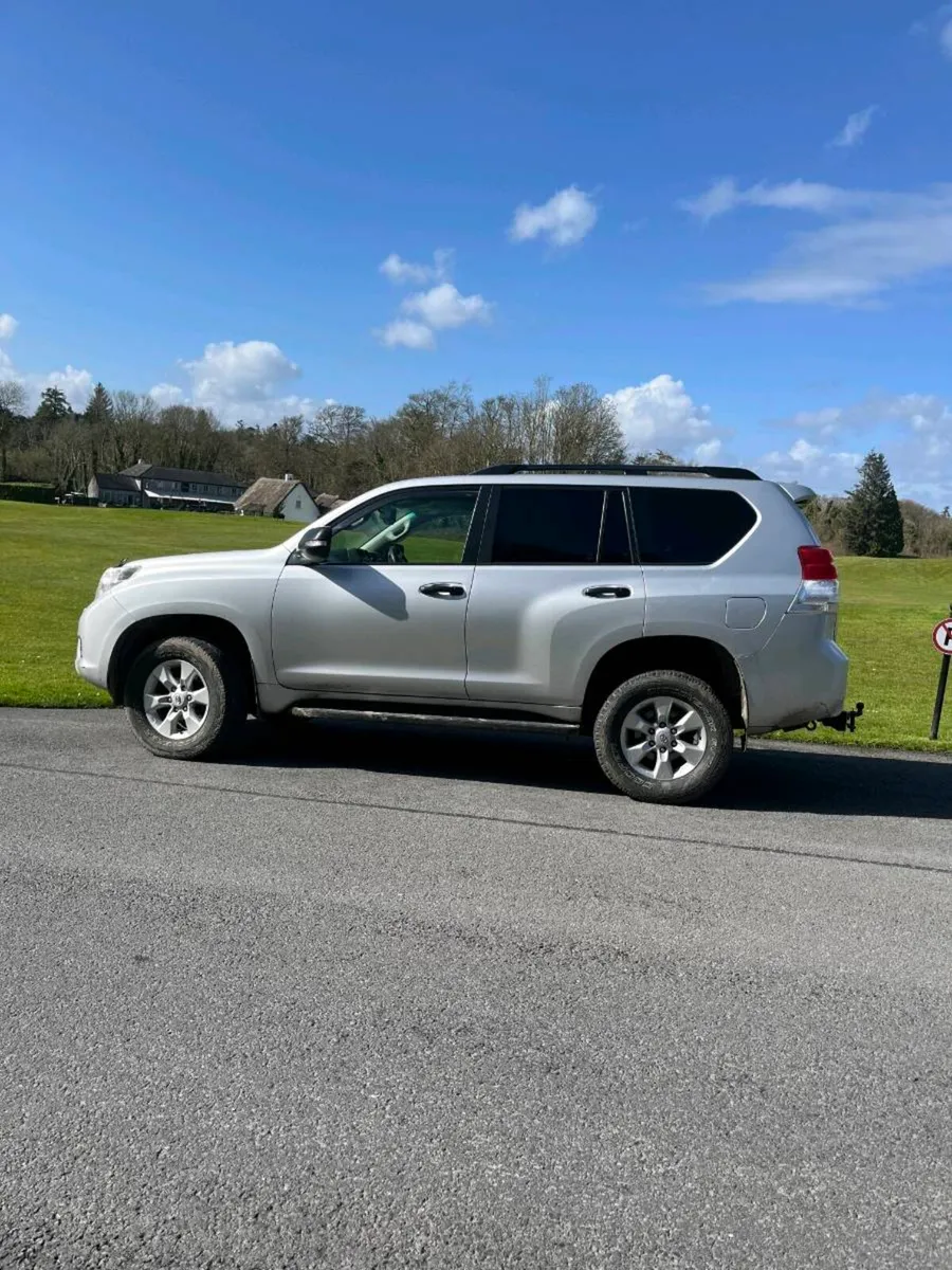 Toyota Land Cruiser 2010 - Image 3