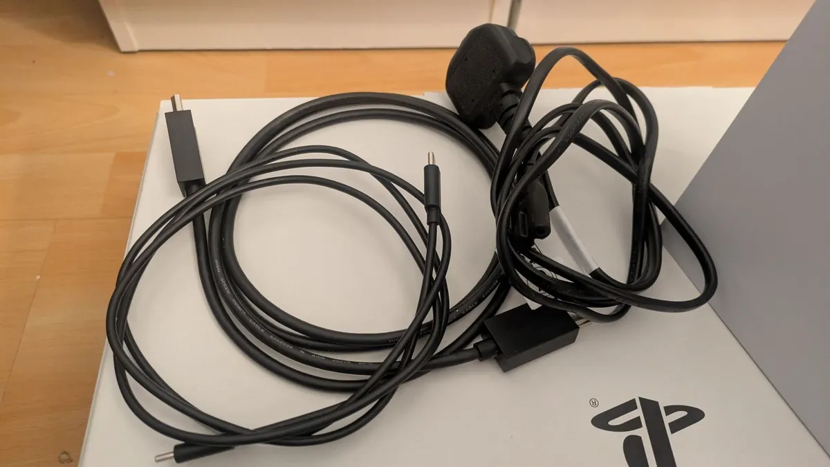 Playstation 5 Slim Console - 1TB SSD - White - Image 4