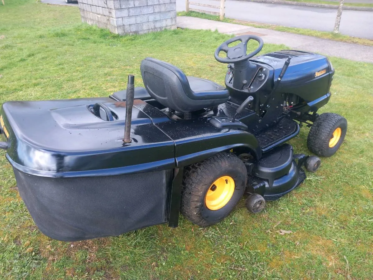 Ride on lawnmower - Image 4