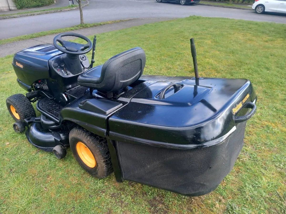 Ride on lawnmower - Image 3