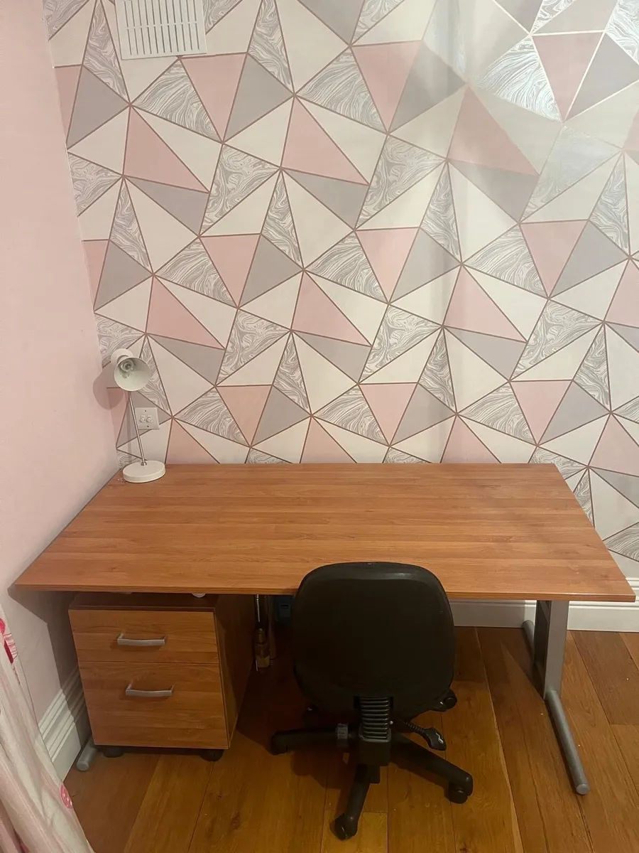Desk with drawers and chair - Image 1