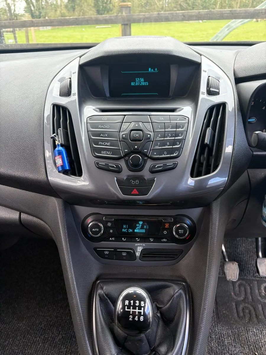 Ford Transit Connect Limited - Image 4