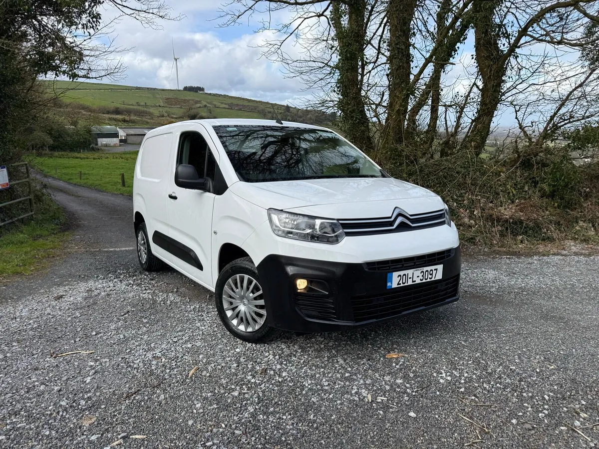 Citroen berlingo en prise - Image 1
