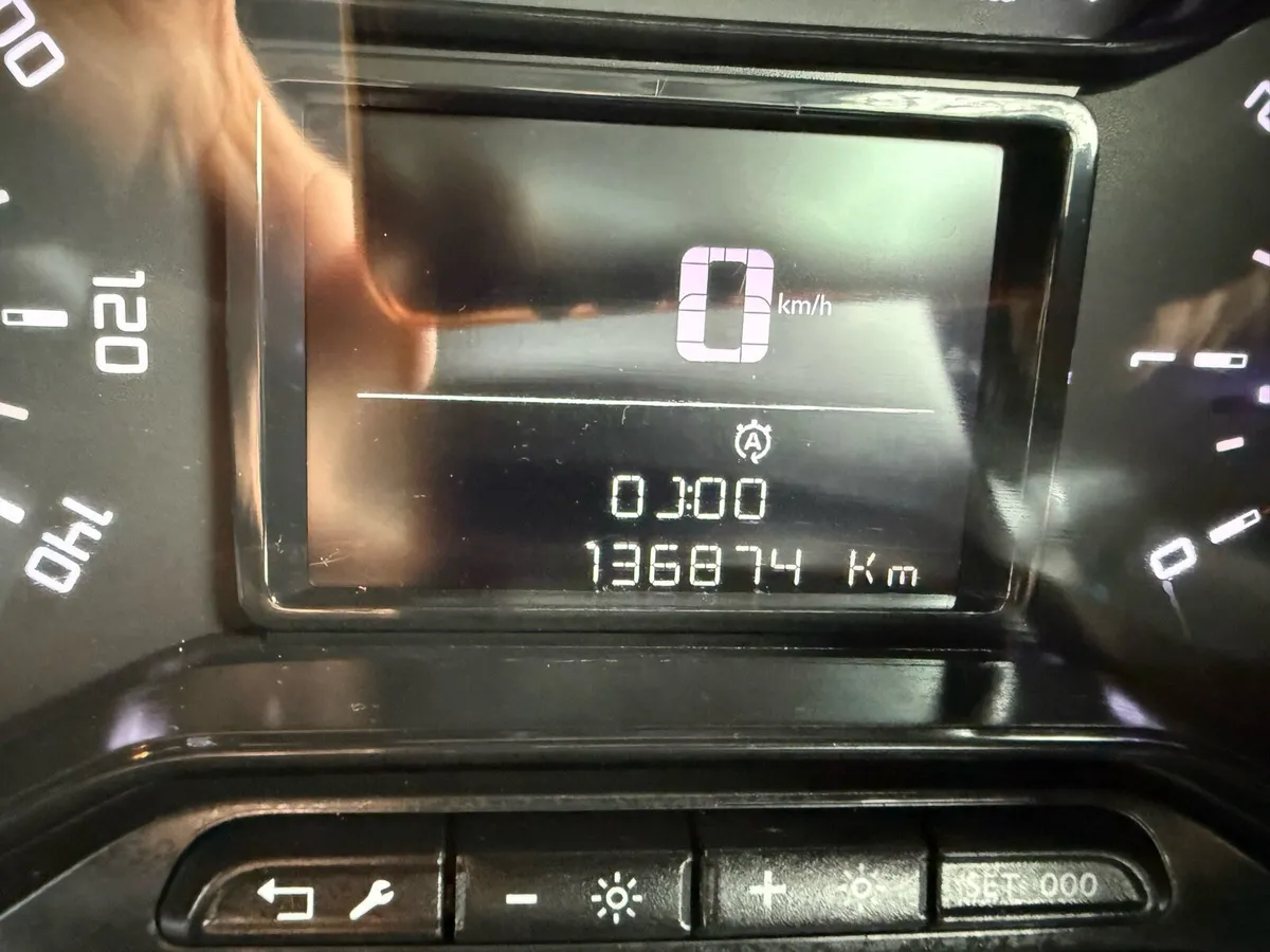 Citroen berlingo en prise - Image 4