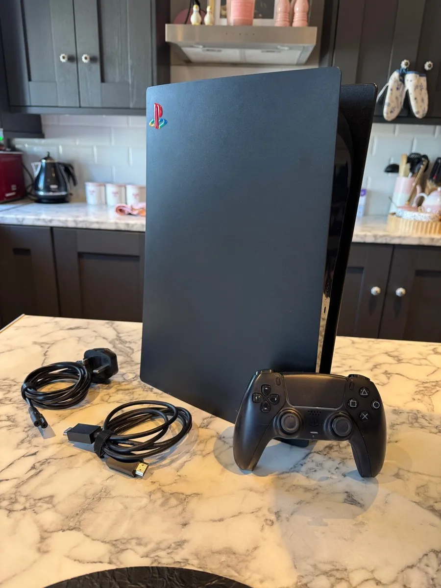 PlayStation 5 (825gb Disc Edition) - Image 1
