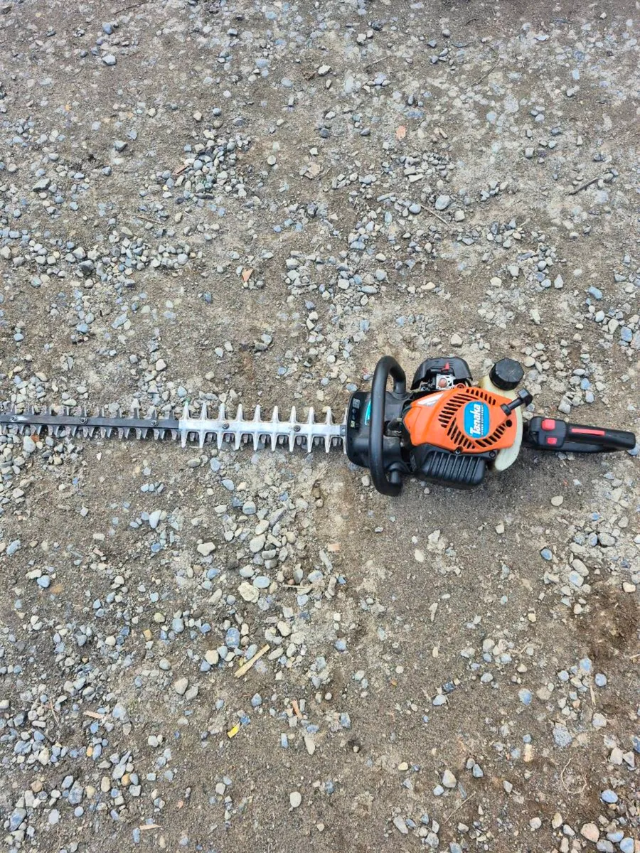 Tanaka THT 22 head trimmer, hedge cutter - Image 1