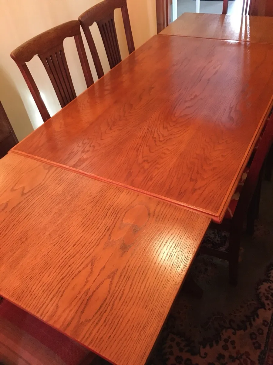 Dining Table and chairs - Image 4