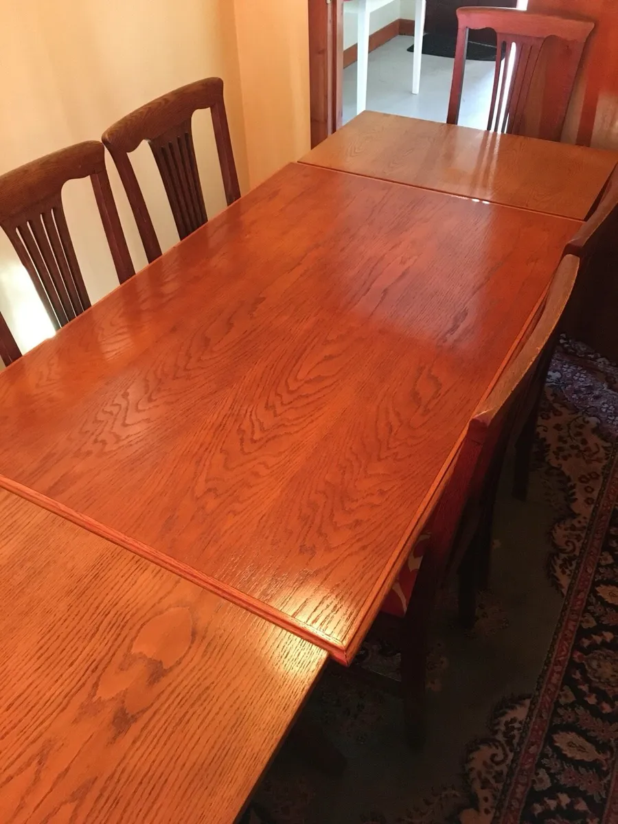 Dining Table and chairs - Image 2