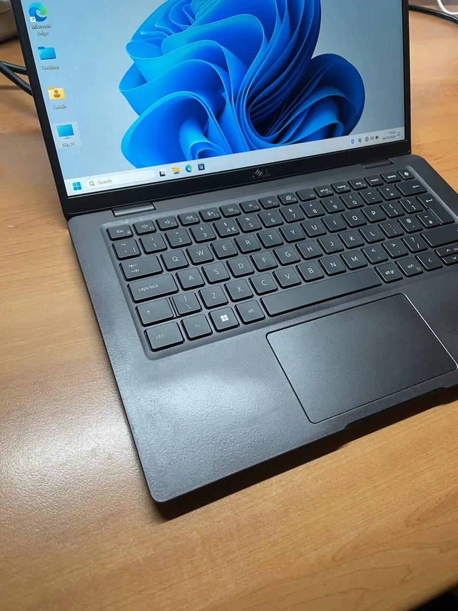 Dell Laptop i7 pro 16/256 windows 11 pro - Image 3