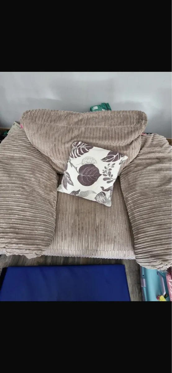 Three piece suite & foot stool with storage - Image 3