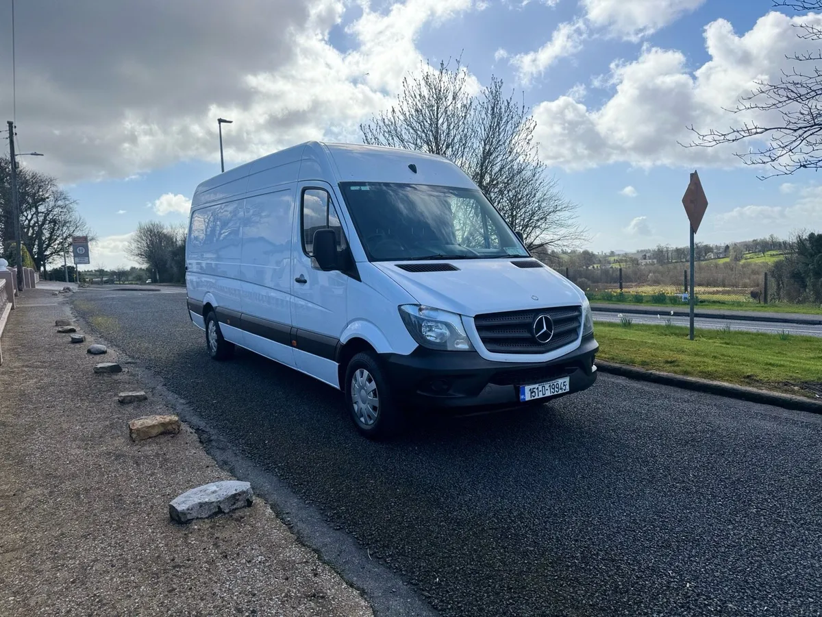 Mercedes sprinter Tail Lift - Image 1