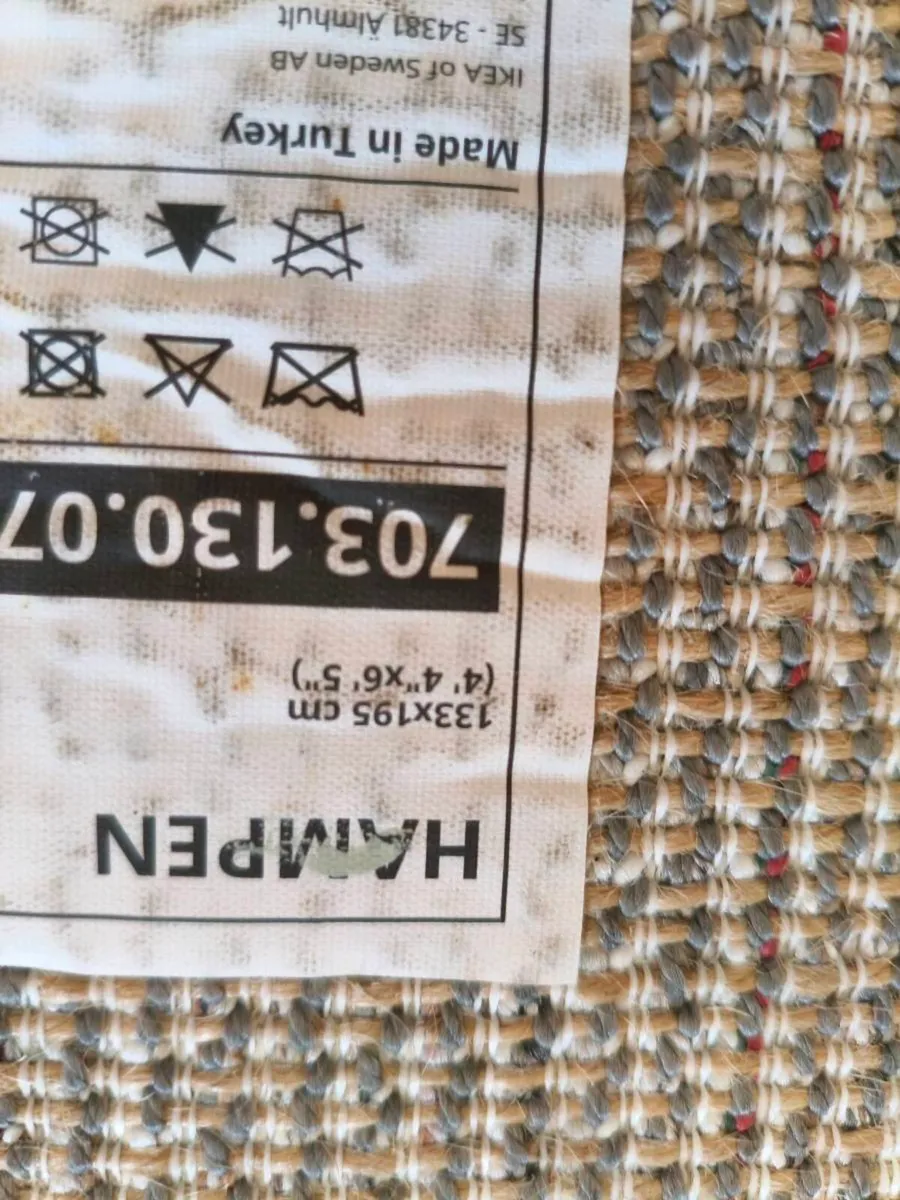 Beautiful large like new new rug.50 Euro - Image 4