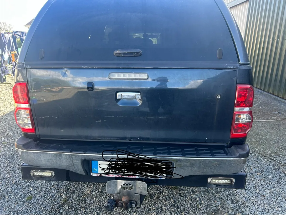 Toyota hilux - Image 3