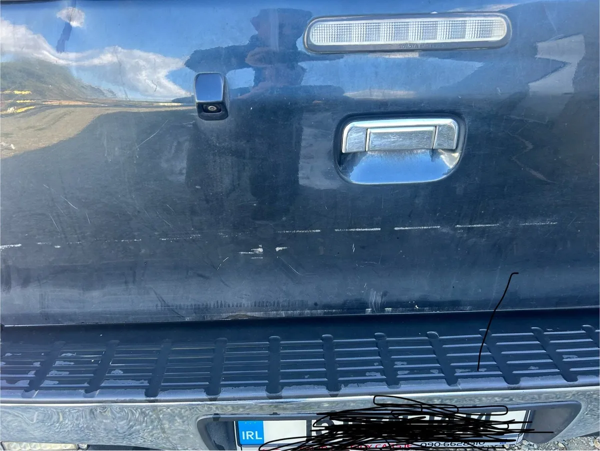 Toyota hilux - Image 4