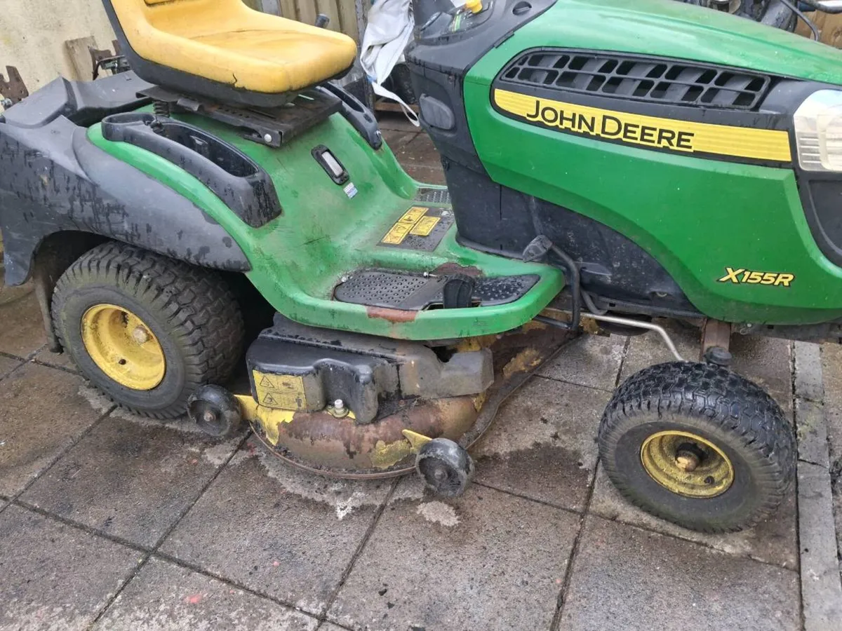 John deere x155r  lawnmower 22hp - Image 1