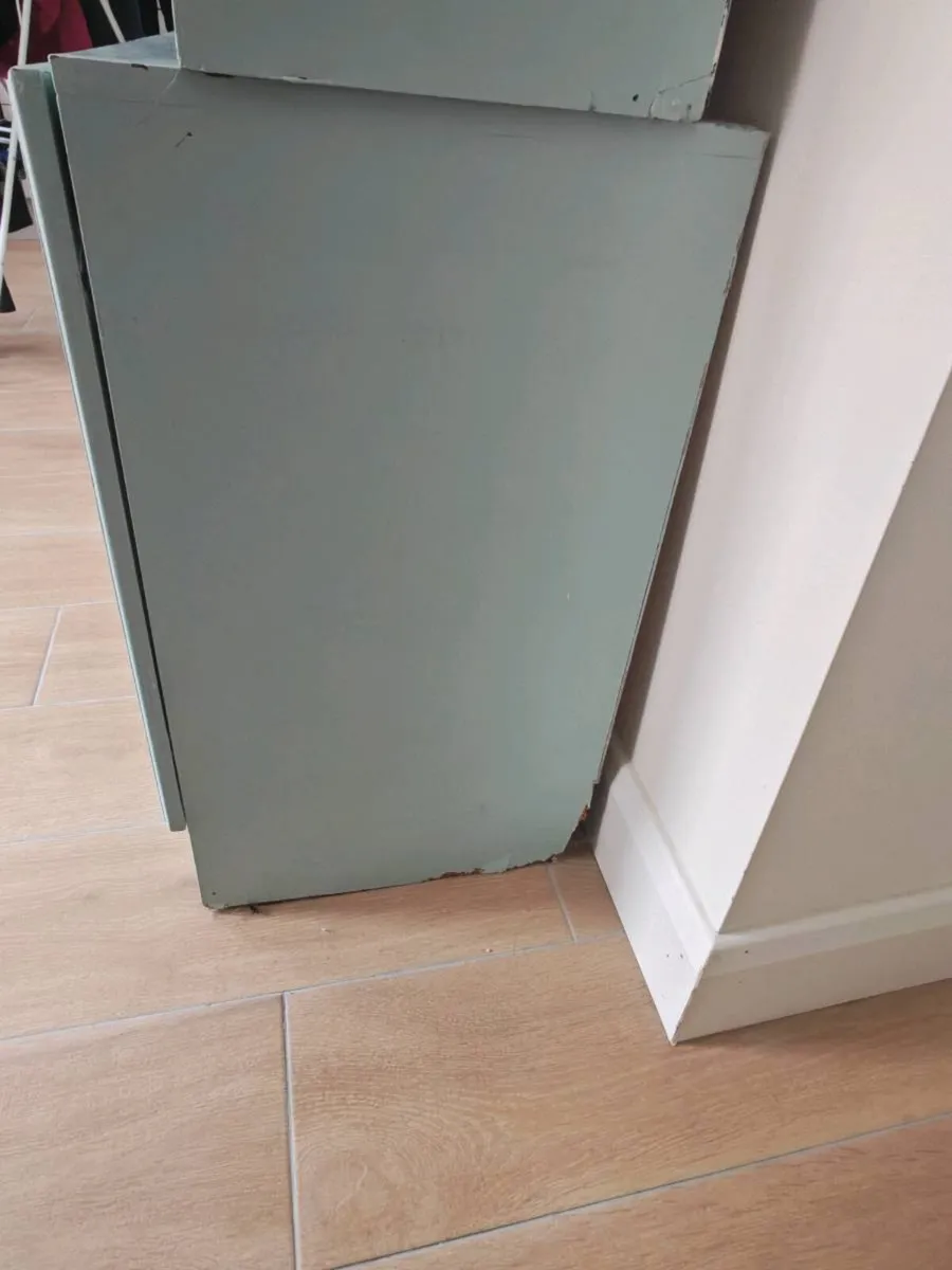 Beautiful kitchen cabinet dresser - Image 3