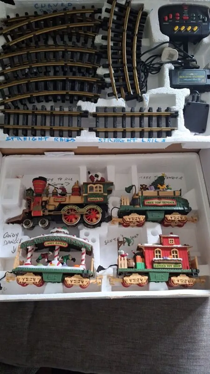 Holiday Express Animated Train Set - Image 2