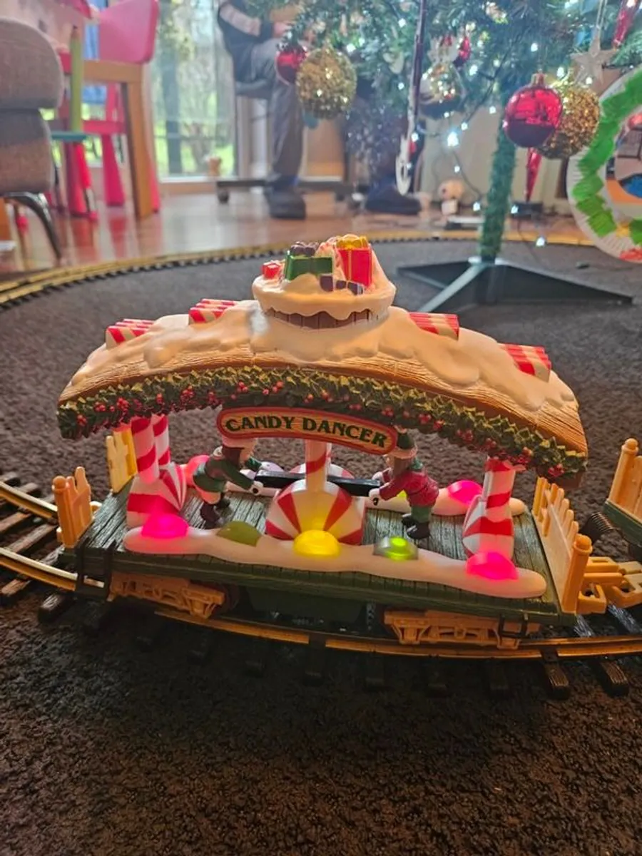 Holiday Express Animated Train Set - Image 4