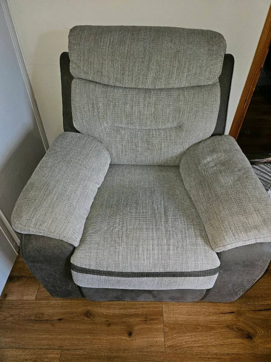 Suite of furniture - Image 4