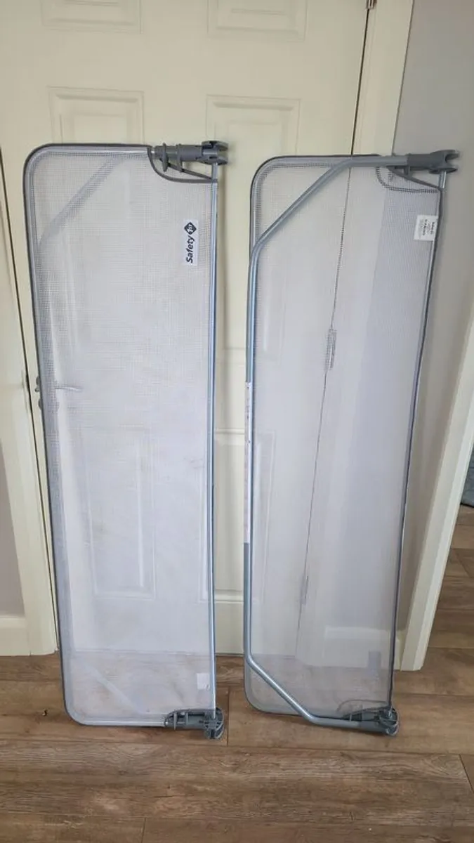 Two Safety 1st Bed Rails (150cm) 25euro Each or 40euro for Both