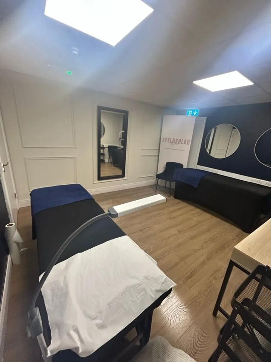 Beauty Room to Rent - Image 2